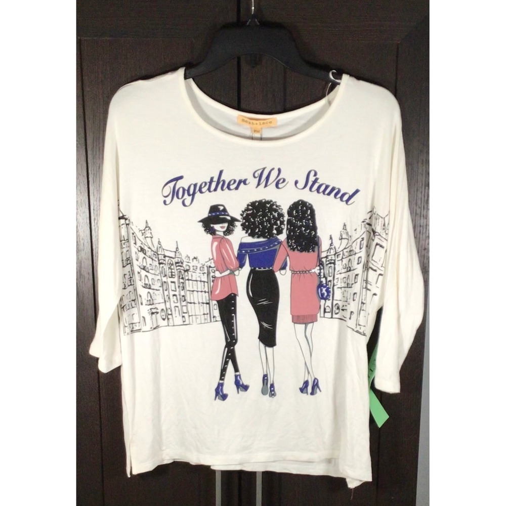 Mesh+Lace Together We Stand Graphic Top White PM Petite Medium